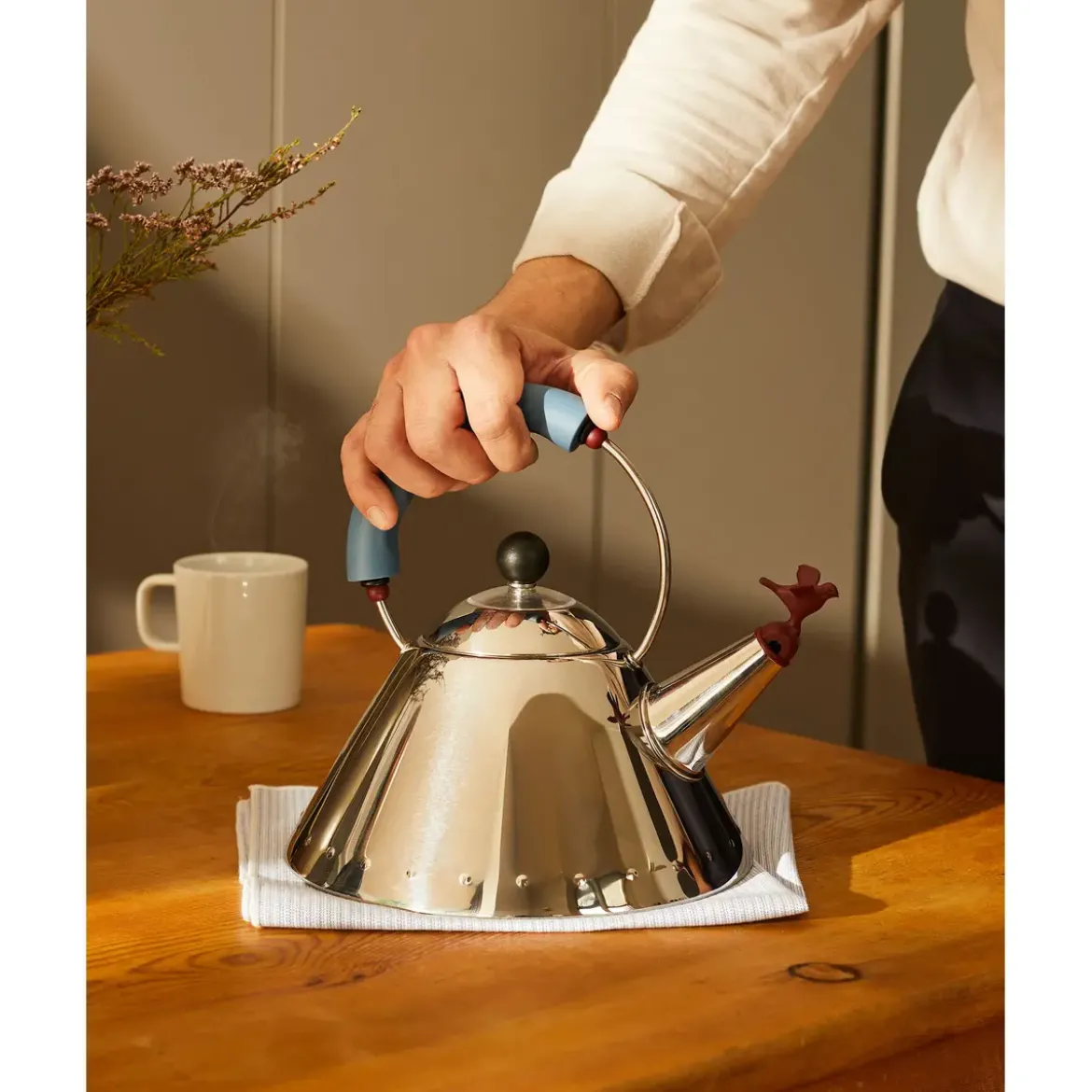 Alessi Wasserkessel 9093 2,0 l Michael Graves blau