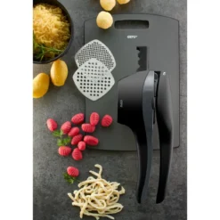 Gefu Kartoffel- und Spätzlepresse Presco 34 cm schwarz