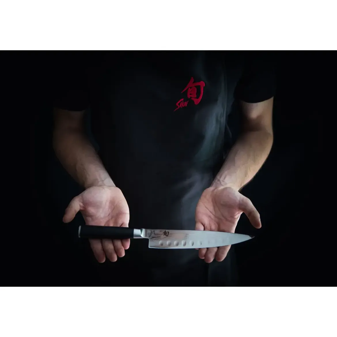 Kai Santokumesser Shun mit Kullenschliff 18 cm