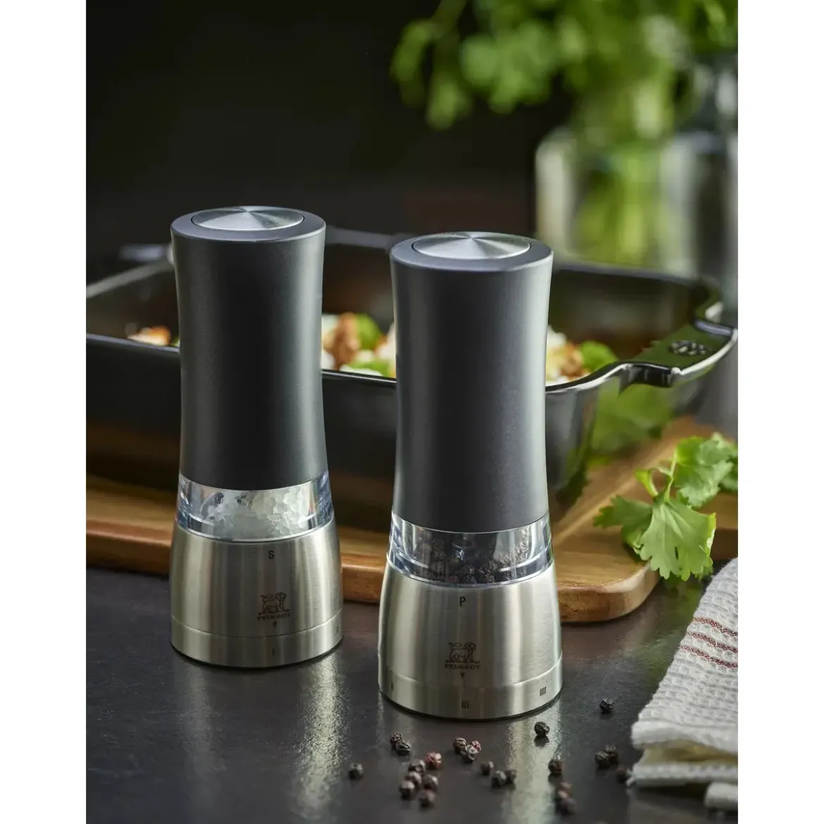 Peugeot Pfeffer- und Salzmühle 16 cm Daman Elektrisch Duo u‘Select schwarz
