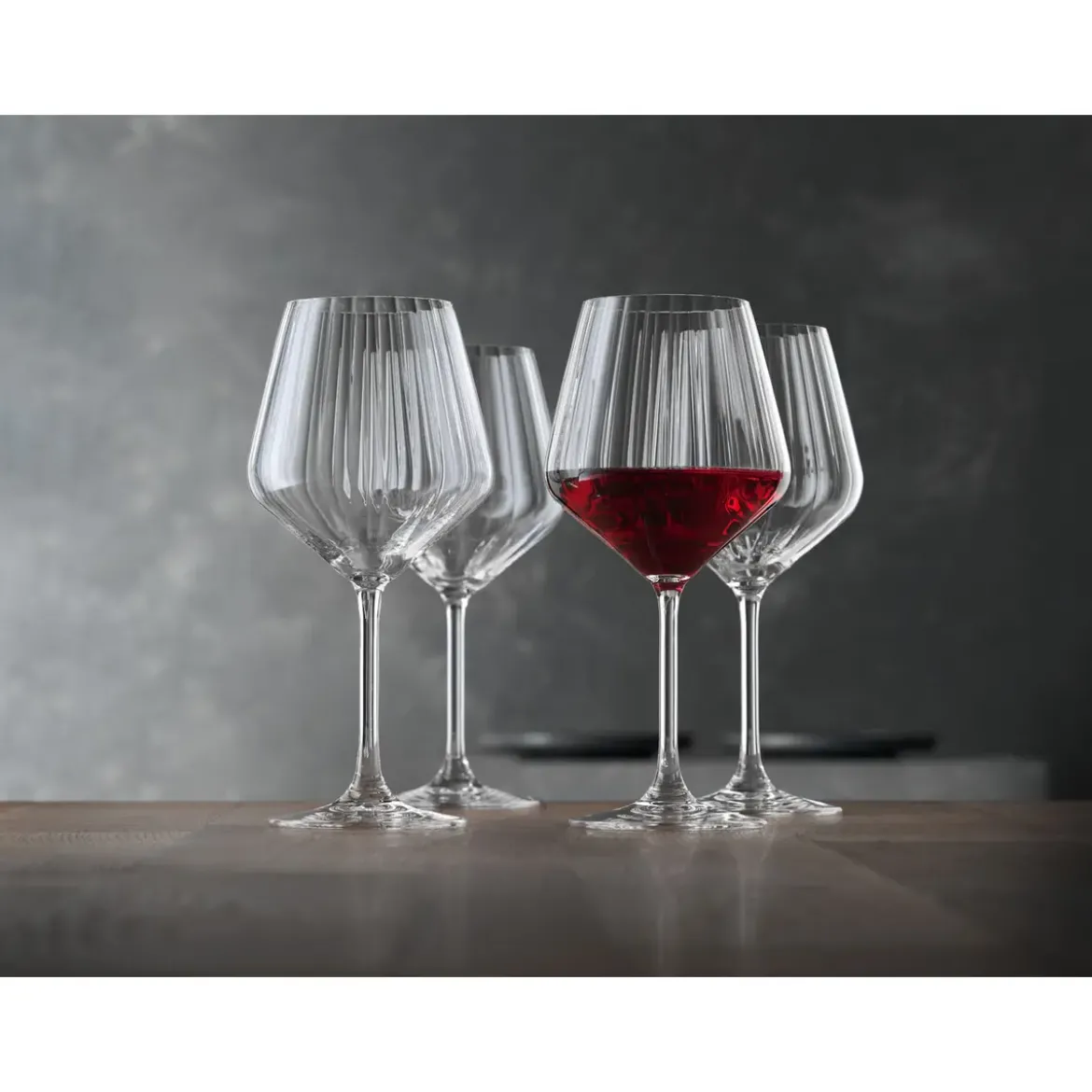 Spiegelau Burgunderglas 4er-Set Lifestyle klar