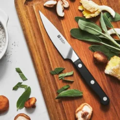 Zwilling Spick- und Garniermesser 10 cm Pro